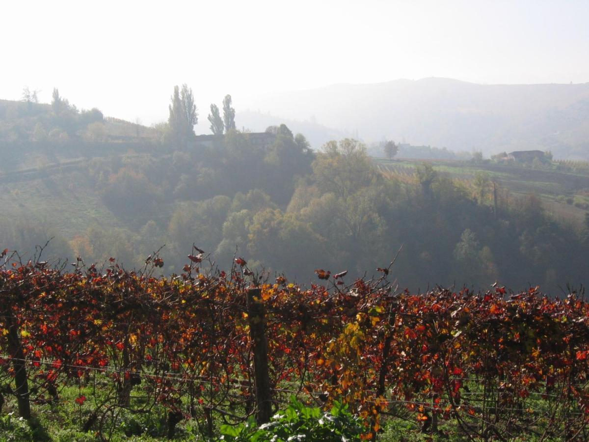 Agriturismo Il Gioco Dell'Oca Barolo Exterior photo